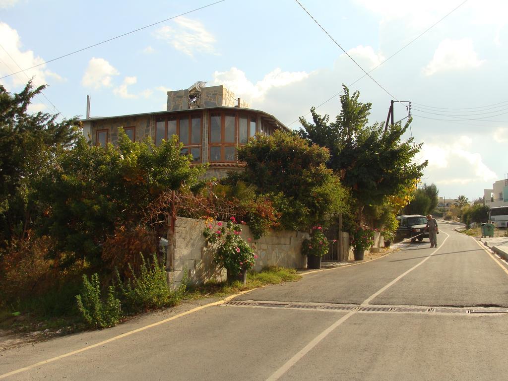 Miltos Apartment Argáka Kültér fotó